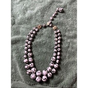 Vintage Double Strand White Black Swirl Bead Necklace Gold Tone Leaf Accent 17"